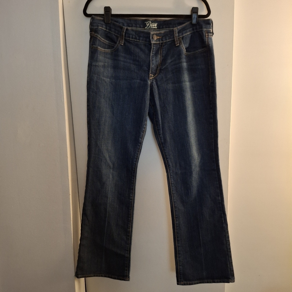 Old Navy The Diva Women's Dark Blue Distressed Boot Cut Jeans